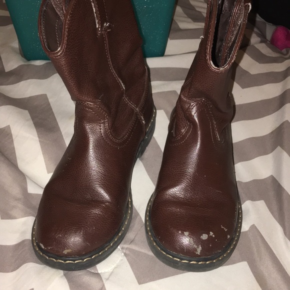 Used boots - Picture 2 of 4